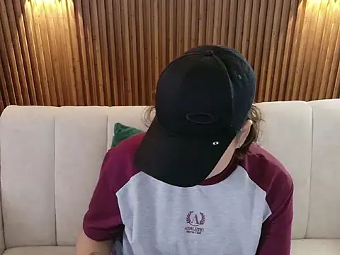 Snapshot of dirty_feelena chatting on December 2025 07:32:01 PM dirty feelena online show from December 2025 07:32:01 PM