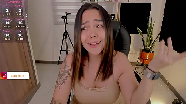 Snapshot of TaniaVelvet chatting on September 2025 04:43:02 PM TaniaVelvet online show from September 2025 04:43:02 PM