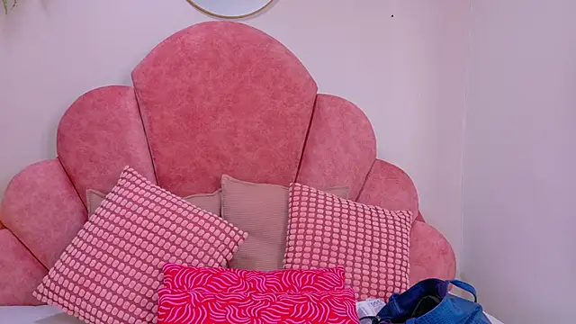 Snapshot of MyApril__ chatting on November 2025 11:42:02 AM MyApril online show from November 2025 11:42:02 AM