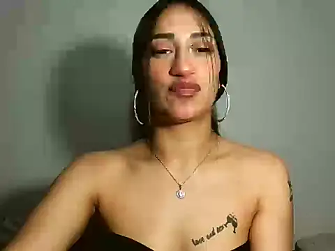 Miia  strog online show from October 2025 11:08:02 AM