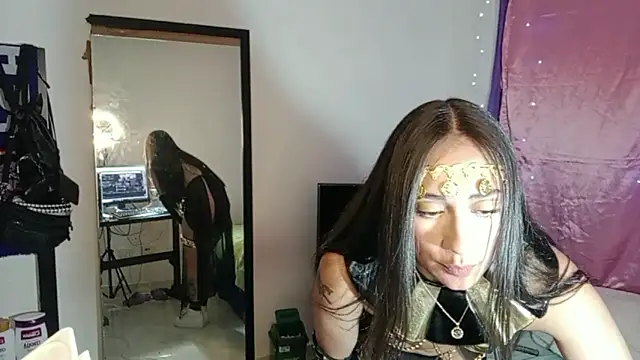 Miia  strog online show from October 2025 07:26:02 PM