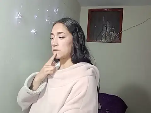 Miia  strog online show from December 2025 02:27:01 AM