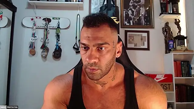 Snapshot of henryhadesflirt chatting on September 2025 12:53:01 PM henryhadesflirt online show from September 2025 12:53:01 PM