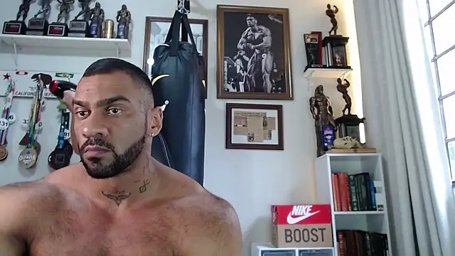 Snapshot of henryhadesflirt chatting on October 2025 07:47:02 PM henryhadesflirt online show from October 2025 07:47:02 PM