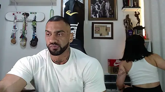 Snapshot of henryhadesflirt chatting on October 2025 11:17:01 PM henryhadesflirt online show from October 2025 11:17:01 PM