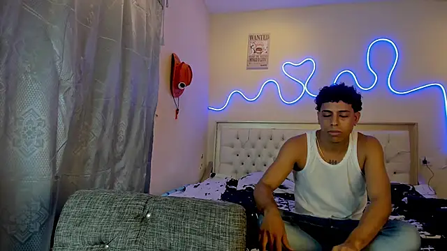 Snapshot of Glader31 chatting on September 2025 08:32:02 PM Glader31 online show from September 2025 08:32:02 PM