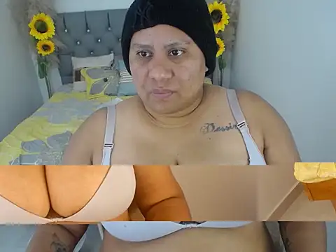 Snapshot of hotlesby_valery chatting on December 2025 12:14:02 PM hotlesby valery online show from December 2025 12:14:02 PM