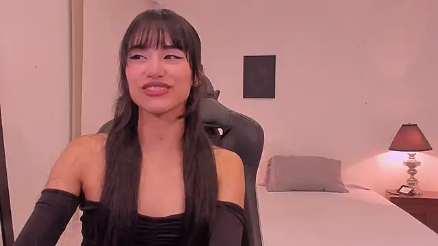 Rouse Monroe online show from December 2025 03:56:01 AM