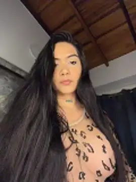 Snapshot of liahouses chatting on December 2025 11:47:02 PM liahouses online show from December 2025 11:47:02 PM