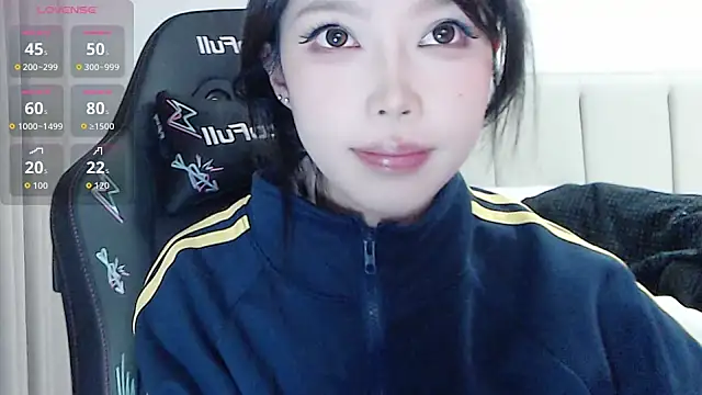 Puppy-12 online show from January 2026 12:07:02 PM