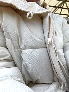 Snapshot of RonnieKiss chatting on October 2025 04:08:02 AM RonnieKiss online show from October 2025 04:08:02 AM