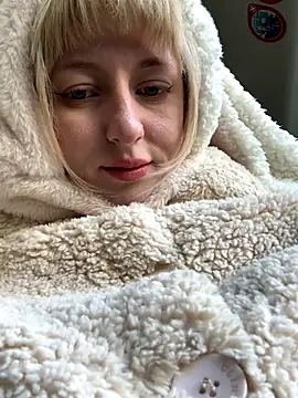 Snapshot of RonnieKiss chatting on October 2025 05:32:02 AM RonnieKiss online show from October 2025 05:32:02 AM