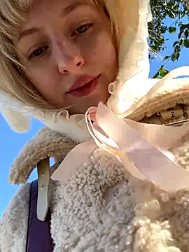 Snapshot of RonnieKiss chatting on October 2025 05:08:01 AM RonnieKiss online show from October 2025 05:08:01 AM