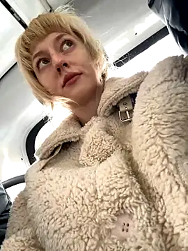 Snapshot of RonnieKiss chatting on October 2025 04:57:02 AM RonnieKiss online show from October 2025 04:57:02 AM