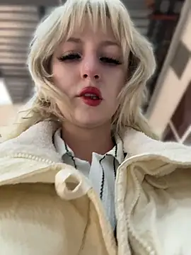 RonnieKiss online show from April 2026 08:54:01 AM