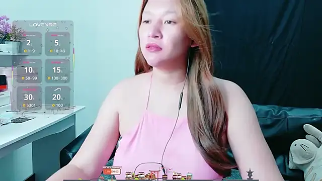 Snapshot of Lalacream12 chatting on May 2026 07:15:02 AM Lalacream12 online show from May 2026 07:15:02 AM
