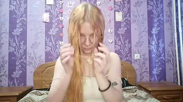 Snapshot of Lutangogansit chatting on October 2025 07:10:02 AM Lutangogansit online show from October 2025 07:10:02 AM