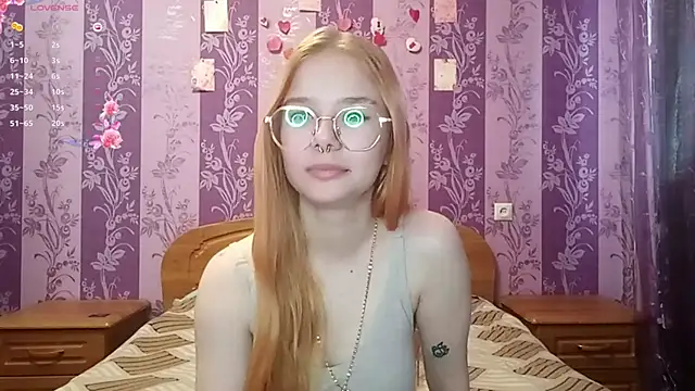 Snapshot of Lutangogansit chatting on November 2025 07:07:01 AM Lutangogansit online show from November 2025 07:07:01 AM