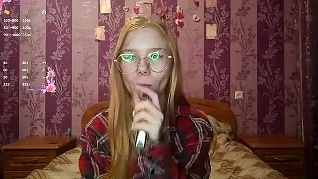 Snapshot of Lutangogansit chatting on November 2025 11:21:02 AM Lutangogansit online show from November 2025 11:21:02 AM