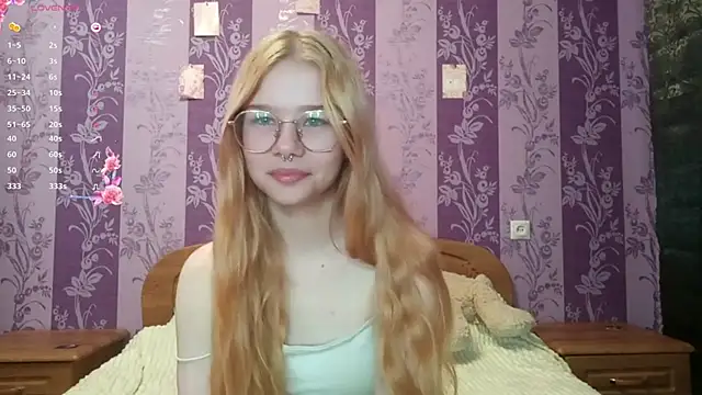 Snapshot of Lutangogansit chatting on December 2025 06:10:01 AM Lutangogansit online show from December 2025 06:10:01 AM