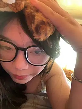 AZ37866 online show from October 2025 01:50:02 AM