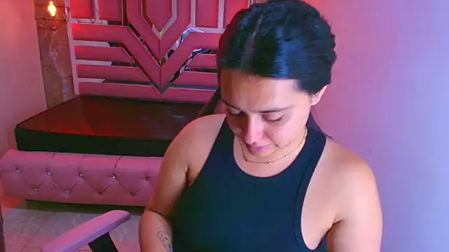 lorem adams online show from November 2025 11:20:01 AM