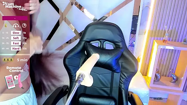 mia tf online show from December 2025 01:42:01 PM