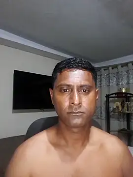 Snapshot of kingVibeX chatting on October 2025 07:58:01 PM kingVibeX online show from October 2025 07:58:01 PM