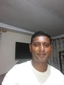 Snapshot of kingVibeX chatting on December 2025 09:13:02 PM kingVibeX online show from December 2025 09:13:02 PM