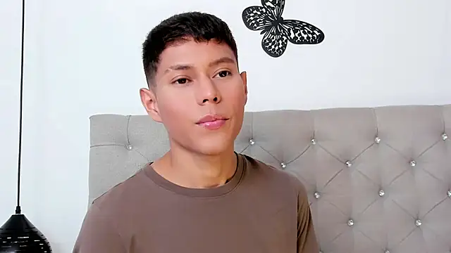 Little liam online show from October 2025 07:27:02 PM