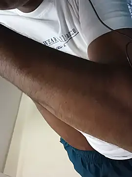 ROXX121 online show from October 2025 06:27:02 PM