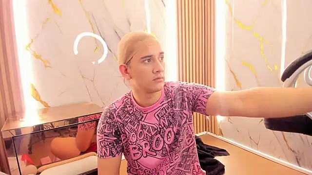 Marian Cristal online show from February 2026 01:57:02 AM