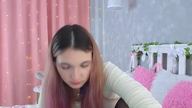 Snapshot of vivyboo111 chatting on May 2026 09:34:01 PM vivyboo111 online show from May 2026 09:34:01 PM