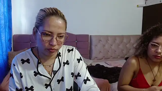 LITTLEKITTY19 online show from January 2026 07:11:01 PM