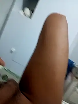 Snapshot of kaypereira chatting on October 2025 03:43:01 PM kaypereira online show from October 2025 03:43:01 PM