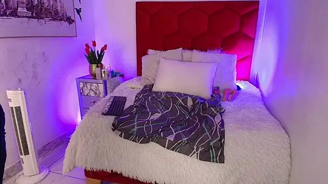 EvaGoddess  online show from November 2025 03:05:01 PM