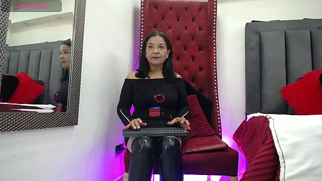 Snapshot of EvaGoddess_ chatting on January 2026 07:56:02 PM EvaGoddess online show from January 2026 07:56:02 PM