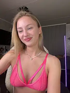 Mally Say online show from October 2025 07:49:01 PM