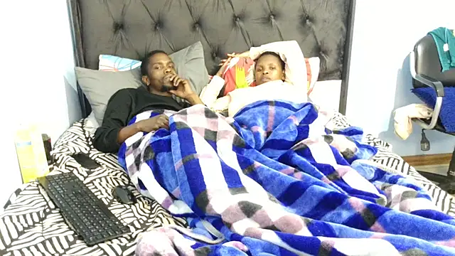 Snapshot of Dandelion_enigman chatting on November 2025 11:47:01 AM Dandelion enigman online show from November 2025 11:47:01 AM