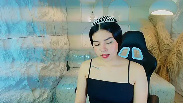 ambarina r online show from November 2025 03:18:02 AM