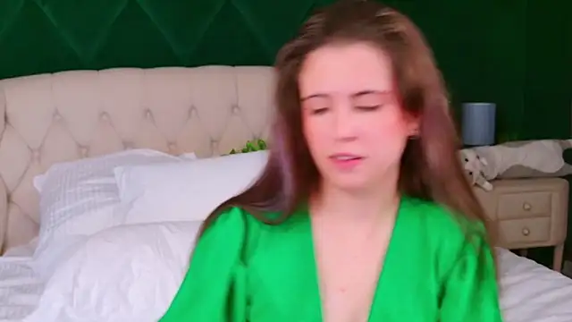 Akira Halls online show from November 2025 06:40:01 PM