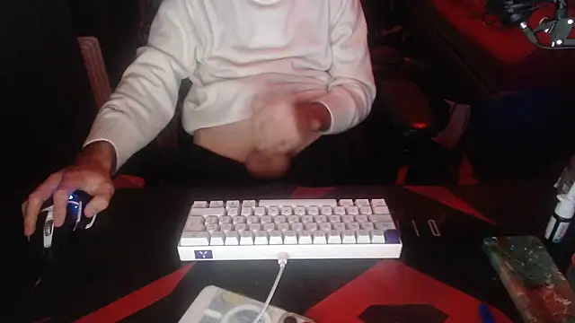 Snapshot of geil20CM2 chatting on November 2025 04:07:02 PM geil20CM2 online show from November 2025 04:07:02 PM