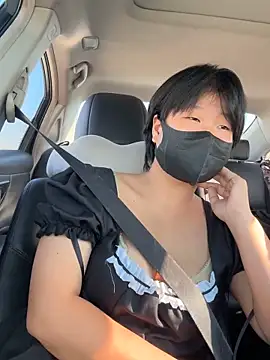 Snapshot of Tang-88 chatting on November 2025 01:37:01 AM Tang-88 online show from November 2025 01:37:01 AM