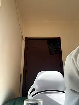 Snapshot of Tang-88 chatting on November 2025 02:21:01 AM Tang-88 online show from November 2025 02:21:01 AM