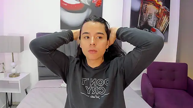 Angel Dustts online show from November 2025 07:47:01 PM