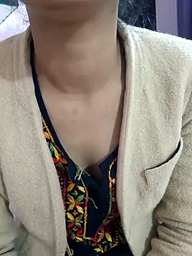 anayahotty online show from November 2025 07:23:02 PM