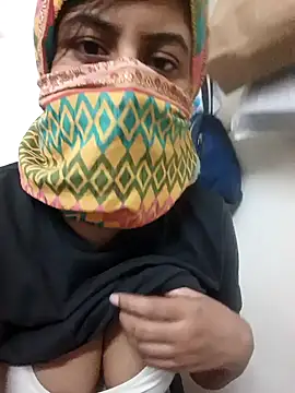 Shazfairy online show from December 2025 08:57:01 PM