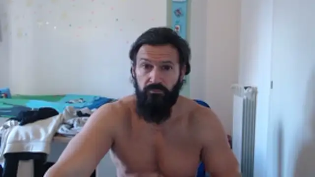 muscoloporco online show from December 2025 09:27:02 AM