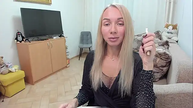 AlisiaCat online show from January 2026 07:19:01 PM