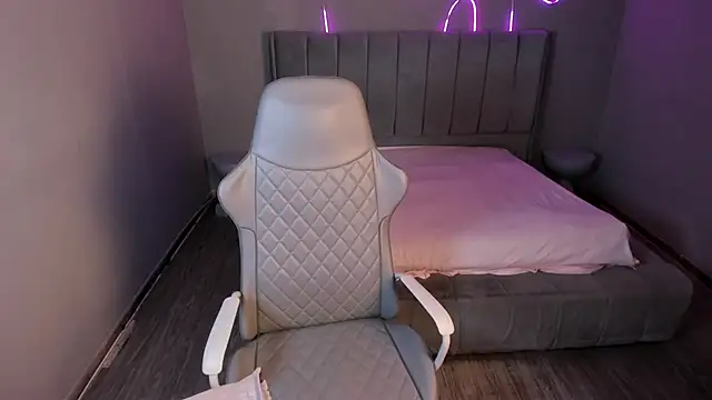 kehlannis  online show from March 2026 02:50:01 PM